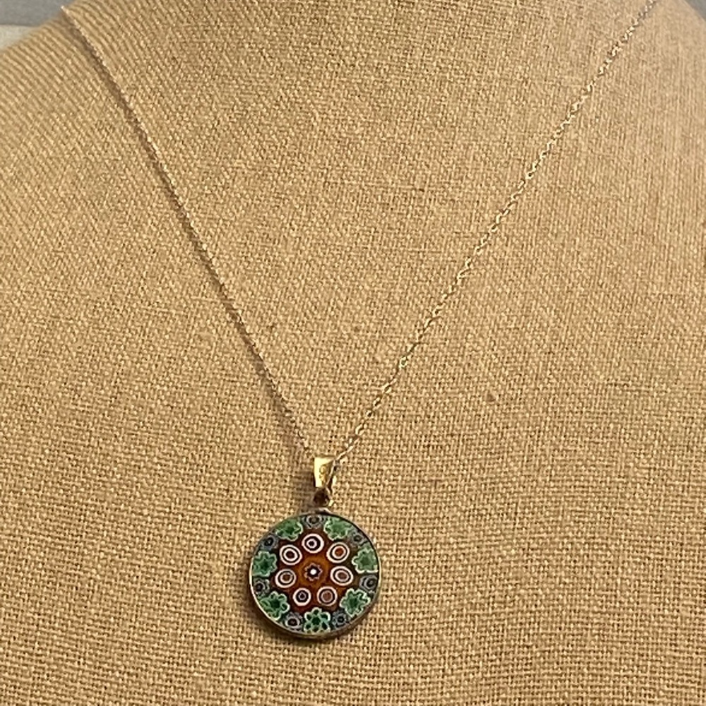 Beautiful, vintage millefiori pendant on a sterling silver chain - Picture 3 of 7